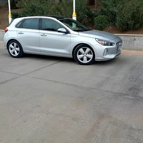Hyundai Elantra GT 2017