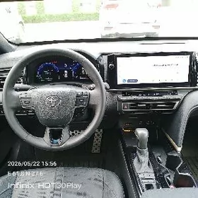 Toyota Camry 2025