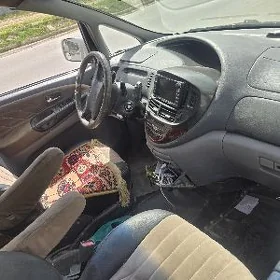 Toyota Previa 2003