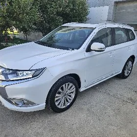 Mitsubishi Outlander 2022