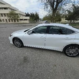 Lexus ES 350 2024