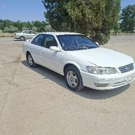 Toyota Camry 1999
