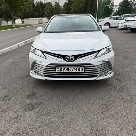 Toyota Camry 2023