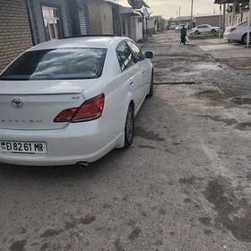 Toyota Avalon 2005