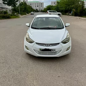 Hyundai Elantra 2012
