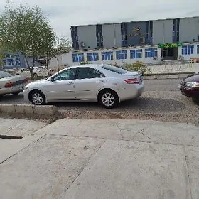 Toyota Camry 2010