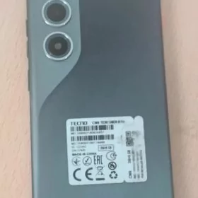 Tehno Camon 40 pro
