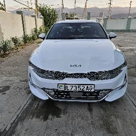 Kia K5 2023