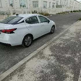 Nissan Versa 2020