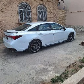 Toyota Avalon 2020