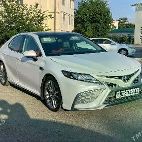 Toyota Camry 2023