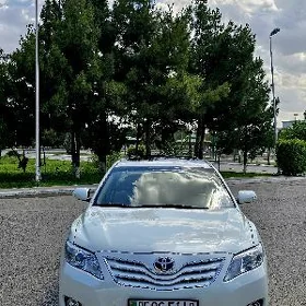 Toyota Camry 2010