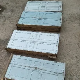 AGAÇ IÇKI GAPYLAR.