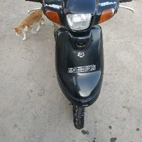 Yamaha Artistic 2000
