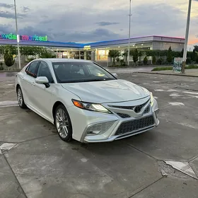 Toyota Camry 2022