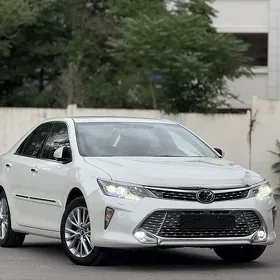 Toyota Camry 2017