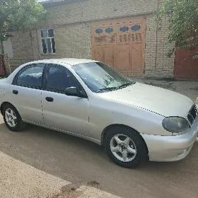 Daewoo Lanos 2000
