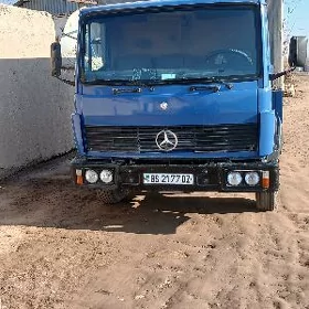 Mercedes-Benz ACTROS 3331 1990