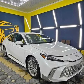 Toyota Camry 2025
