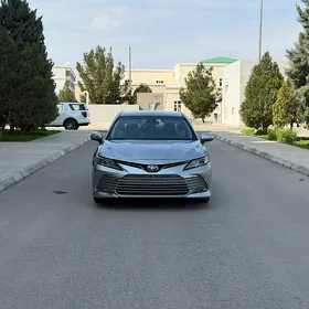 Toyota Camry 2020