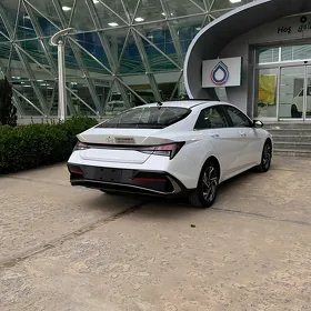 Hyundai Elantra 2026