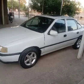 Opel Vectra 1990