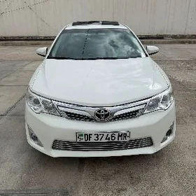 Toyota Camry 2013