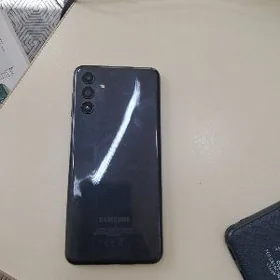 Samsung a04s
