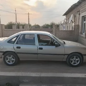 Opel Vectra 1990