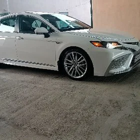 Toyota Camry 2020