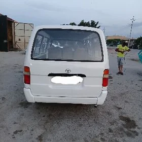 Toyota Hiace 1992