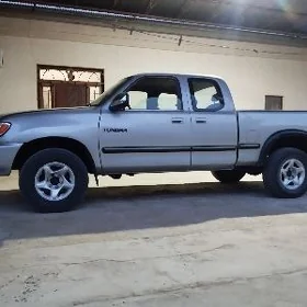 Toyota Tundra 2001