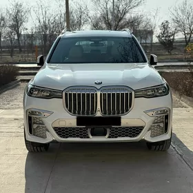 BMW X7 2021