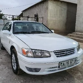 Toyota Camry 2000
