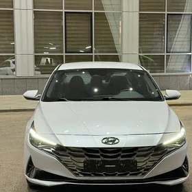 Hyundai Elantra 2022
