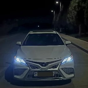 Toyota Camry 2022