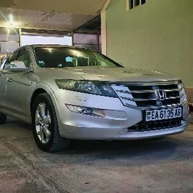 Honda Crosstour 2011