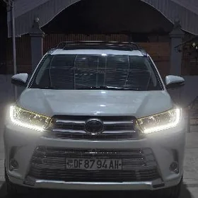 Toyota Highlander 2017