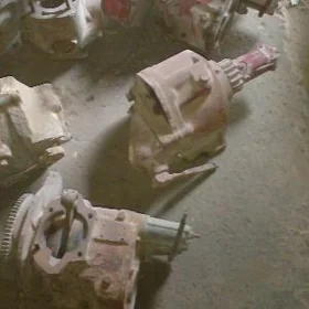 traktor zapças