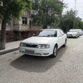 Toyota Avalon 1999