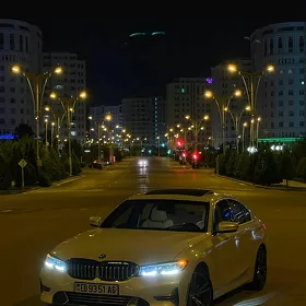 BMW 330 2021