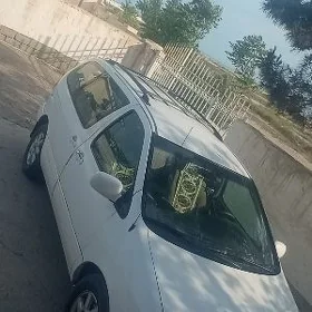 Toyota Sienna 2000