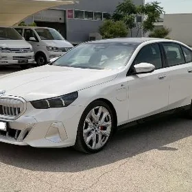 BMW 550 2025