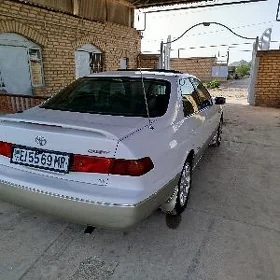 Toyota Camry 2000