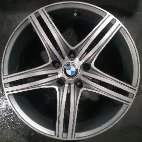 BMW diska r 17 standard