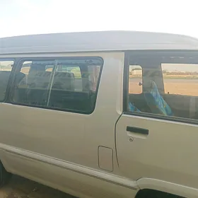 Toyota Town Ace 1990