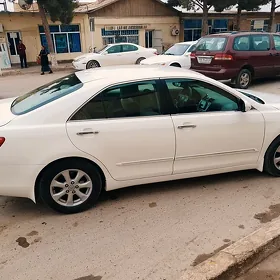 Toyota Camry 2011