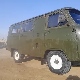 UAZ 469 1989