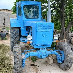 MTZ T-28 2003