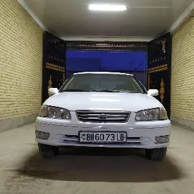 Toyota Camry 1999